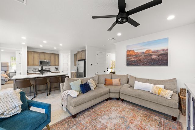 2388 E CASCADA WAY, Washington, UT 84780