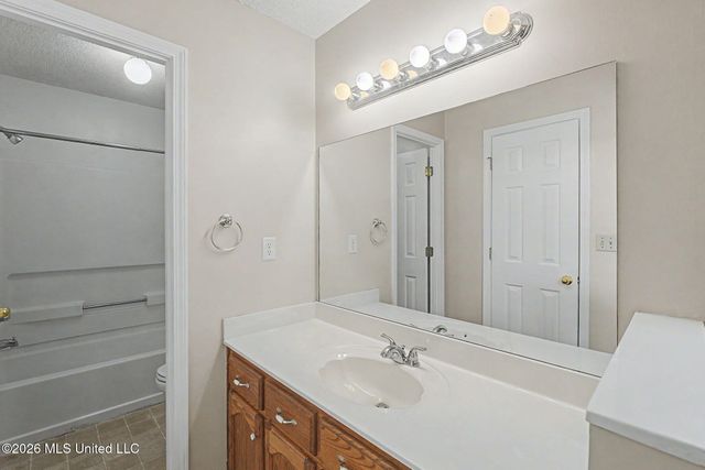10435 Curtis Drive, Olive Branch, MS 38654