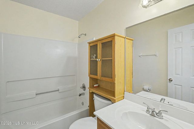 10435 Curtis Drive, Olive Branch, MS 38654