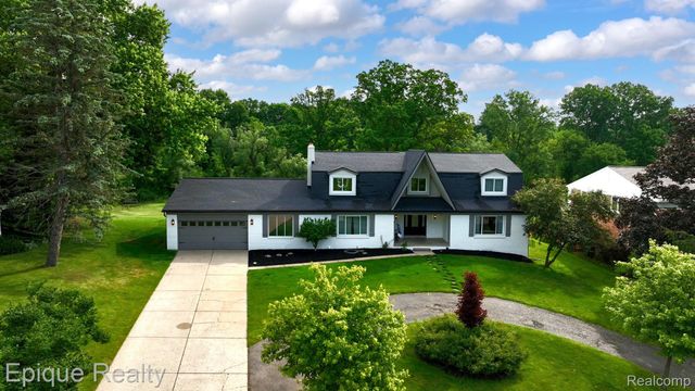 69416 Brookhill Drive, Bruce Township, MI 48065