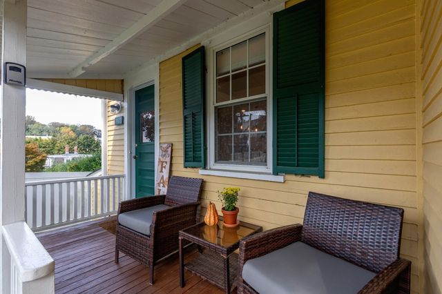 1 Sagamore St, Plymouth, MA 02360