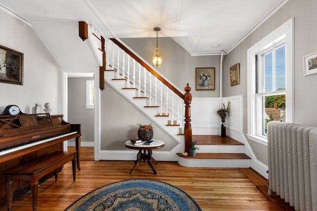 1 Sagamore St, Plymouth, MA 02360
