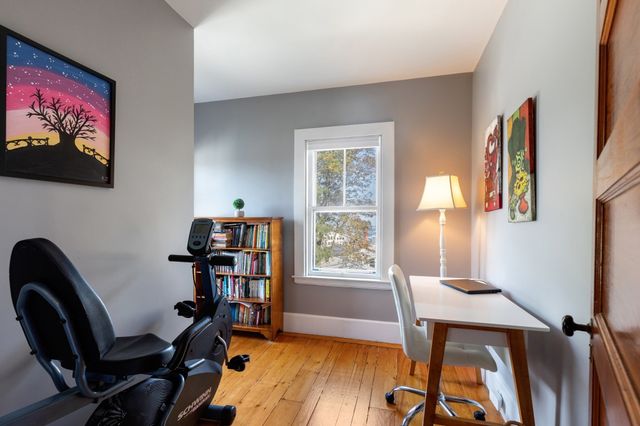 1 Sagamore St, Plymouth, MA 02360