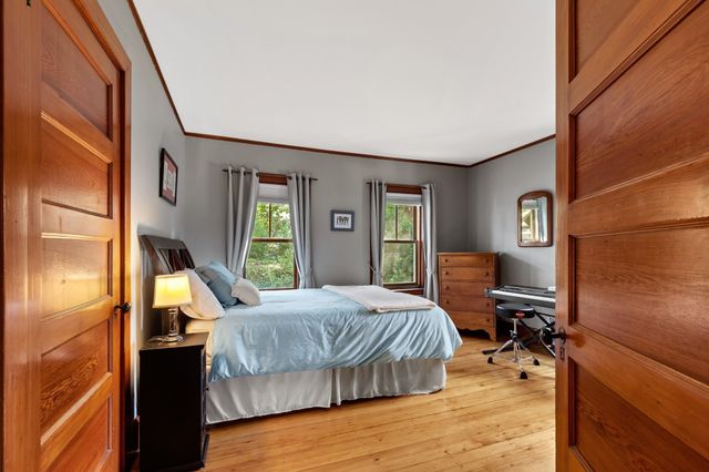 1 Sagamore St, Plymouth, MA 02360