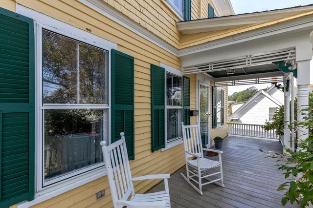 1 Sagamore St, Plymouth, MA 02360