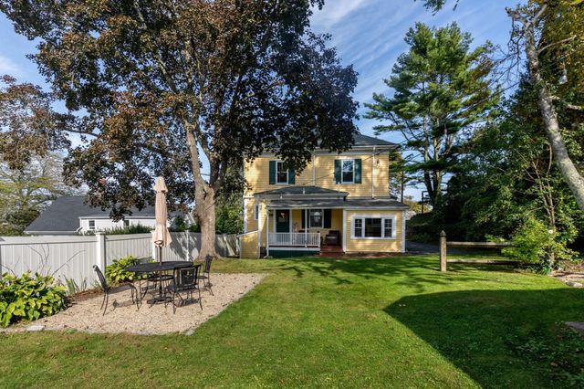 1 Sagamore St, Plymouth, MA 02360