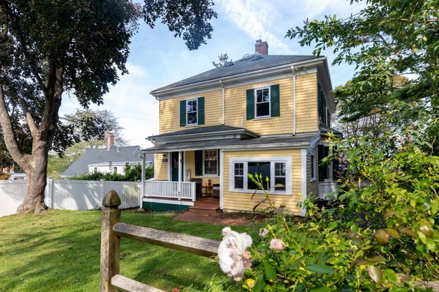 1 Sagamore St, Plymouth, MA 02360