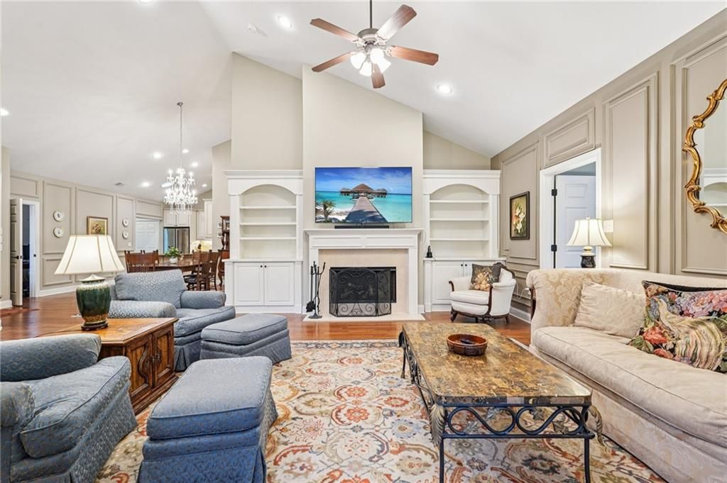 Image 3 of property listing at 4334 Lanier Ridge Walk 1403, Cumming, GA 30041