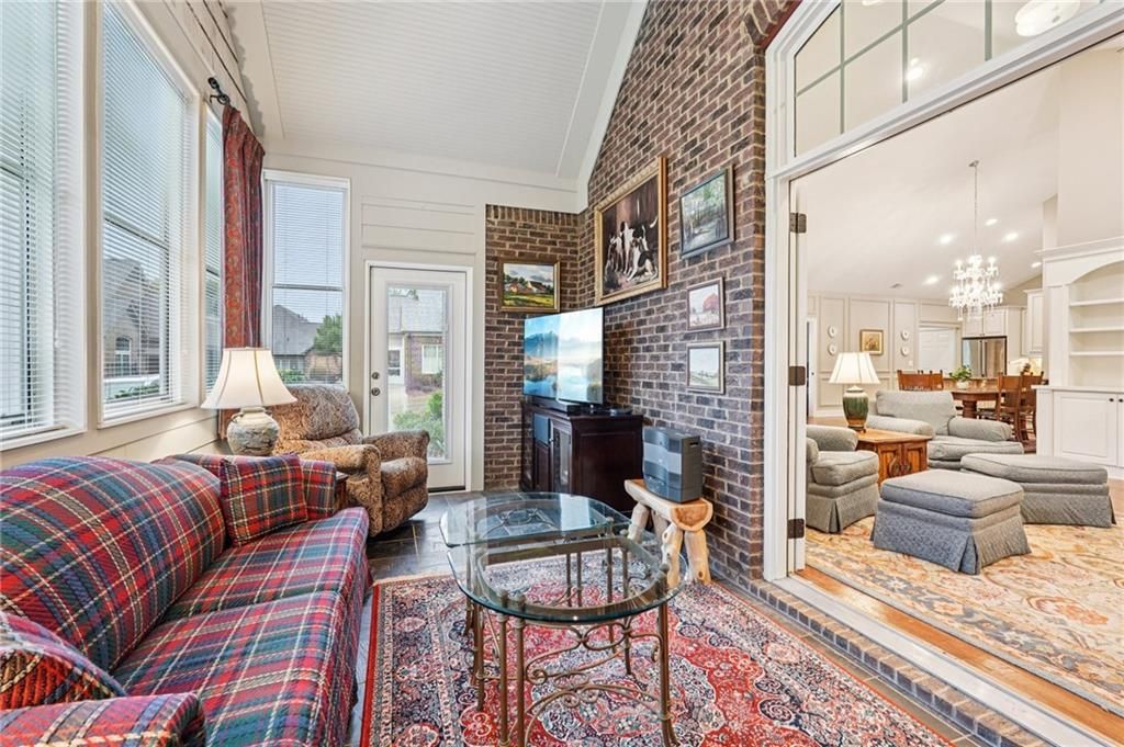 Image 5 of property listing at 4334 Lanier Ridge Walk 1403, Cumming, GA 30041