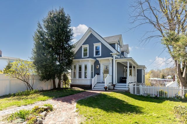 3 Massasoit St, Plymouth, MA 02360