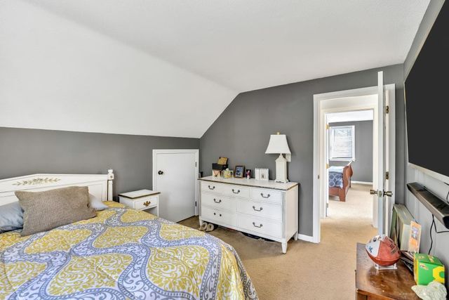 11 Dry Hollow Lane, Mashpee, MA 02649