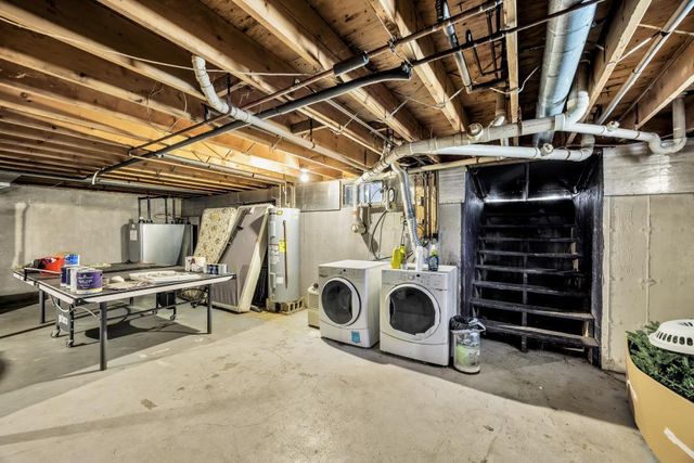 11 Dry Hollow Lane, Mashpee, MA 02649