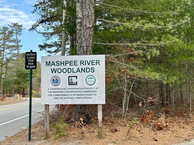 11 Dry Hollow Lane, Mashpee, MA 02649