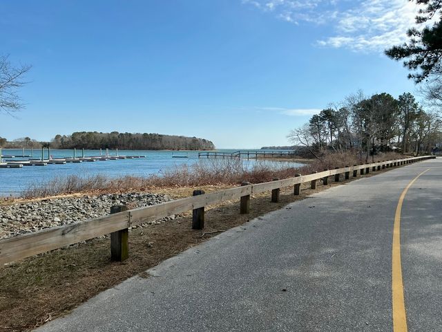 11 Dry Hollow Lane, Mashpee, MA 02649