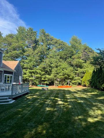 11 Dry Hollow Lane, Mashpee, MA 02649