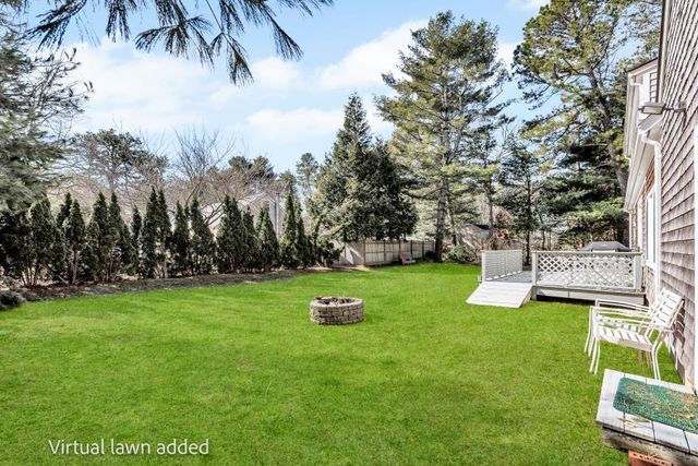 11 Dry Hollow Lane, Mashpee, MA 02649