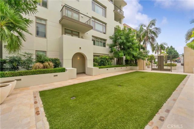 920 Granite Dr. 501, Pasadena, CA 91101