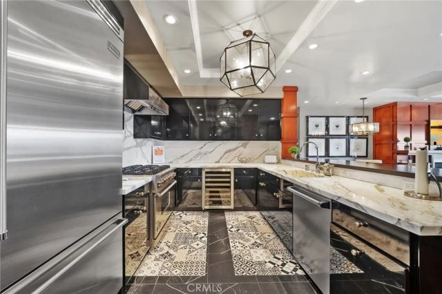 920 Granite Dr. 501, Pasadena, CA 91101