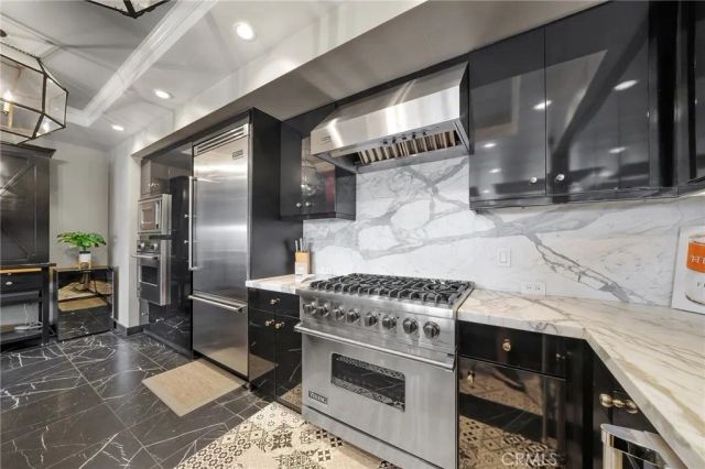 920 Granite Dr. 501, Pasadena, CA 91101