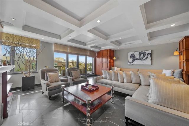 920 Granite Dr. 501, Pasadena, CA 91101