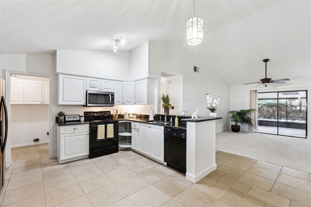Image 14 of property listing at 9433 PALM TREE DRIVE, Windermere, FL 34786