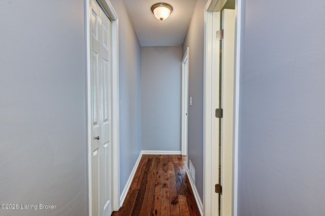 636 Cobblestone Square 636, Louisville, KY 40223