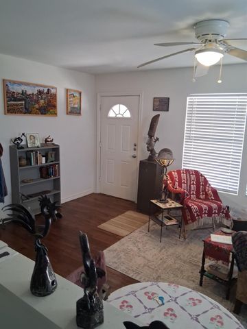 1119 Mark ST D, Austin, TX 78721