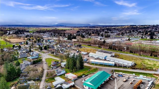 5870 Portal Way, Ferndale, WA 98248