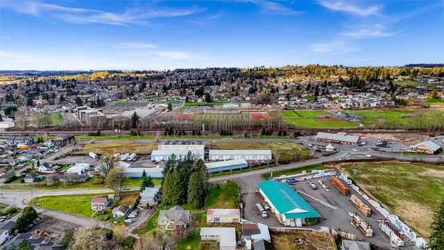 5870 Portal Way, Ferndale, WA 98248