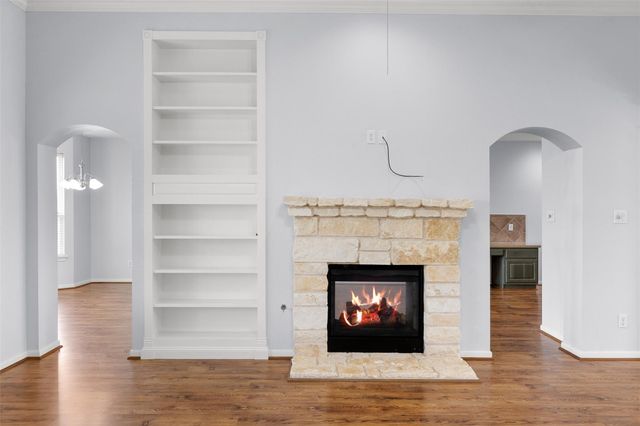 840 E Glenn Street, Bellville, TX 77418