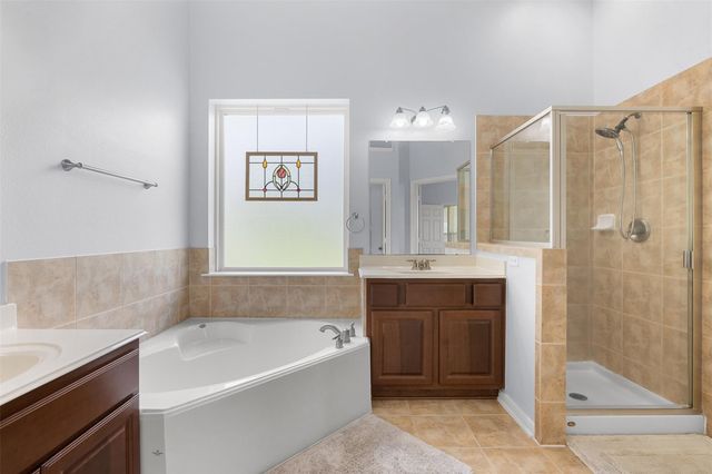 840 E Glenn Street, Bellville, TX 77418