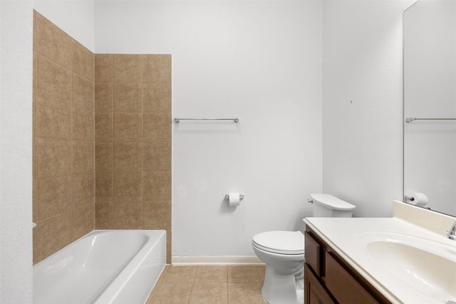 840 E Glenn Street, Bellville, TX 77418