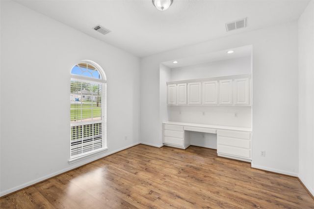 840 E Glenn Street, Bellville, TX 77418