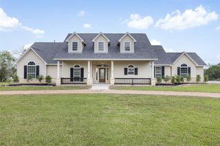 840 E Glenn Street, Bellville, TX 77418