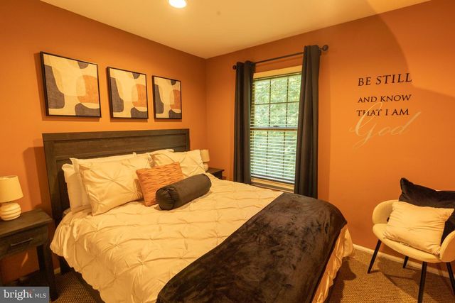 174 CAMBER LN, Mount Laurel, NJ 08054