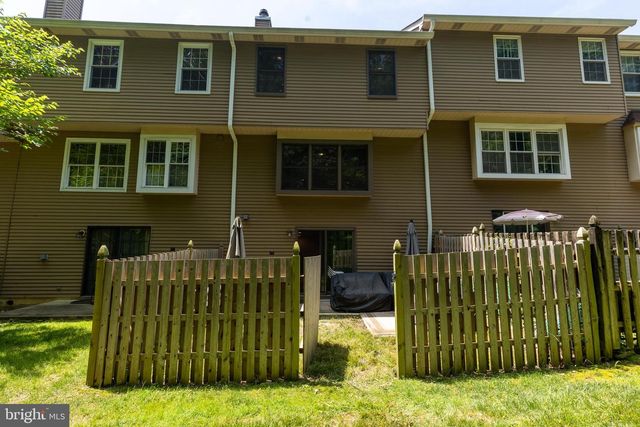 174 CAMBER LN, Mount Laurel, NJ 08054