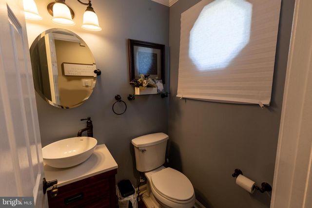 174 CAMBER LN, Mount Laurel, NJ 08054