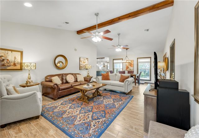 5680 Pratt Road, College Station, TX 77845