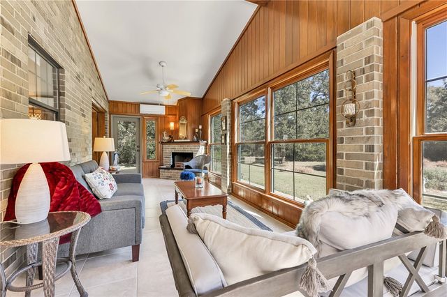 5680 Pratt Road, College Station, TX 77845