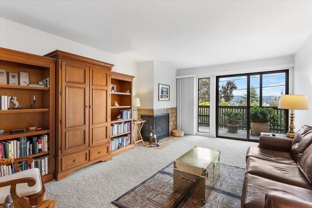 19100 19100 Crest Ave 15, Castro Valley, CA 94546