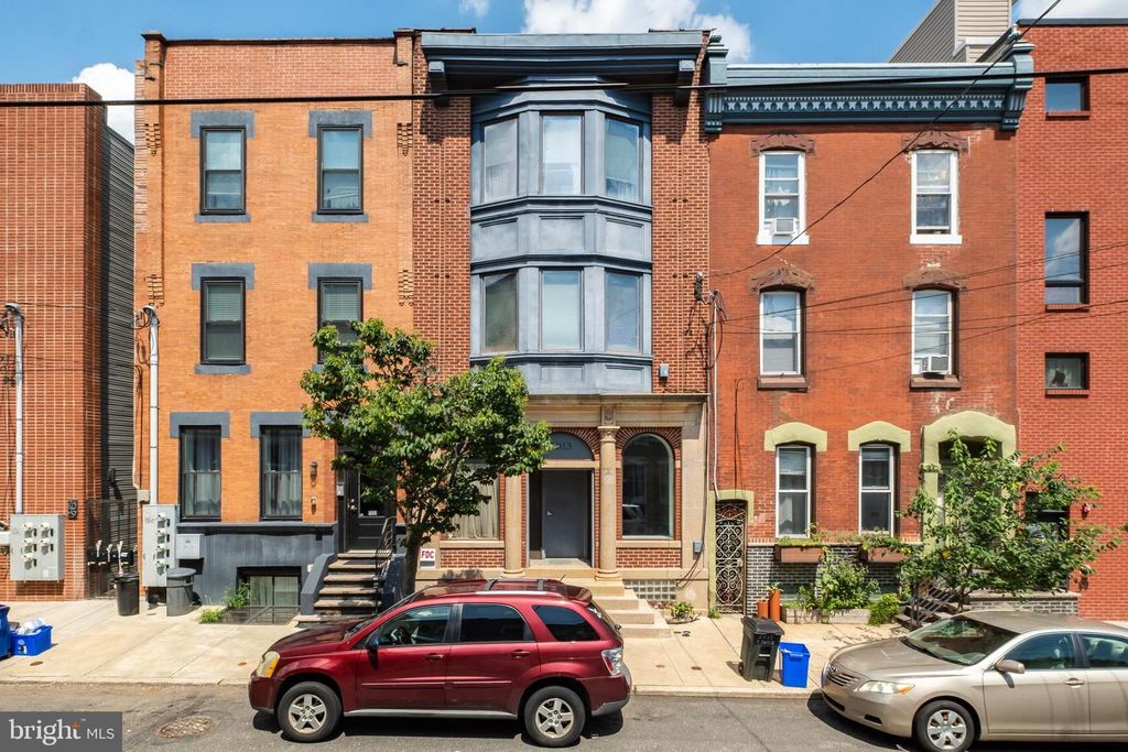 2013 E SUSQUEHANNA AVE #1, PHILADELPHIA, PA 19125 — exterior