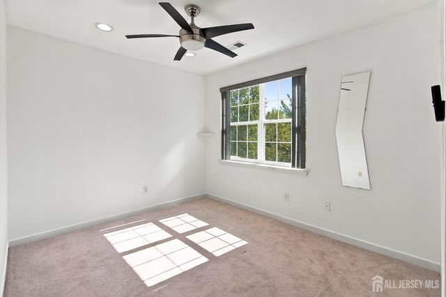 324 Pond Lane, Piscataway, NJ 08854