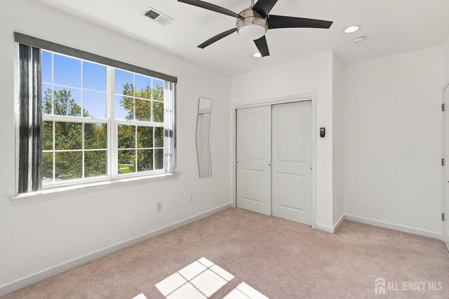 324 Pond Lane, Piscataway, NJ 08854