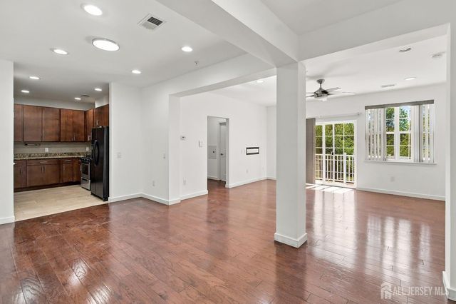 324 Pond Lane, Piscataway, NJ 08854