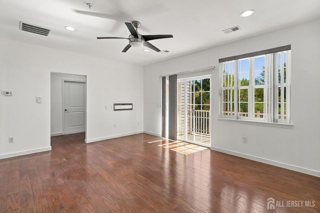 324 Pond Lane, Piscataway, NJ 08854