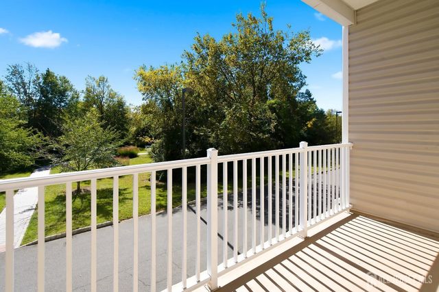 324 Pond Lane, Piscataway, NJ 08854