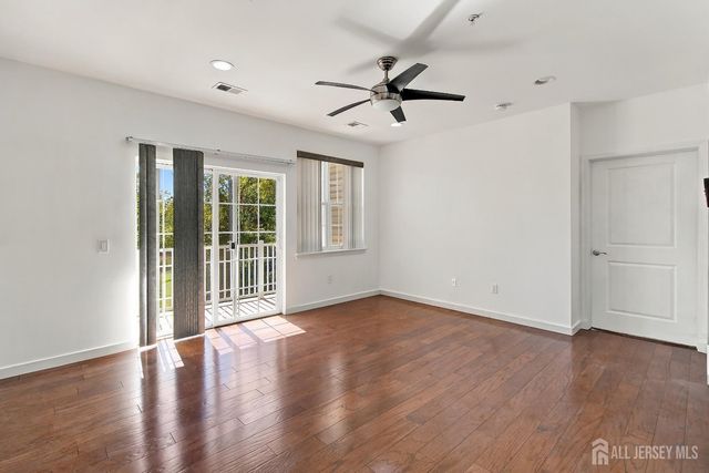 324 Pond Lane, Piscataway, NJ 08854