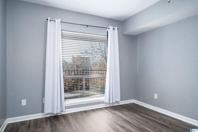 57 Hanover Cir S Apt 221, Birmingham, AL 35205