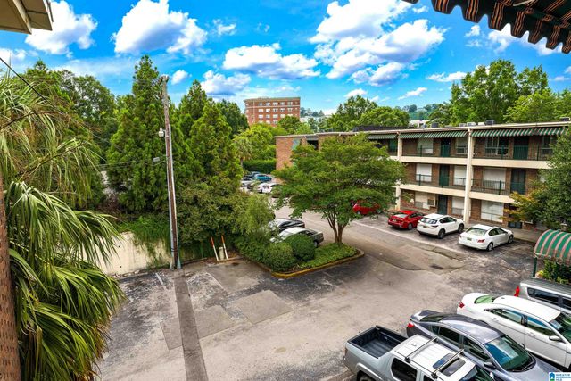 57 Hanover Cir S Apt 221, Birmingham, AL 35205