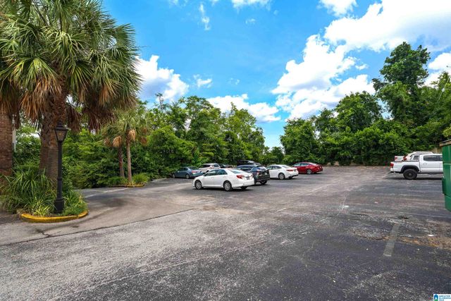 57 Hanover Cir S Apt 221, Birmingham, AL 35205